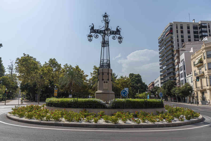 Castelló de la Plana 27 - plaza de la Independencia - la Farola